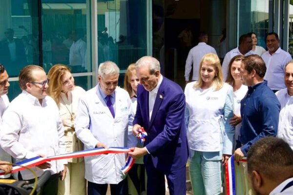 El Gobierno concluye la Ciudad Sanitaria Luis Eduardo Aybar tras 12 años de espera